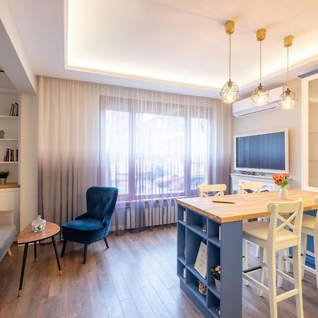 Designer & Cozy 2Bd Flat With A Parking In The City Center By Flat Mаnager София Экстерьер фото