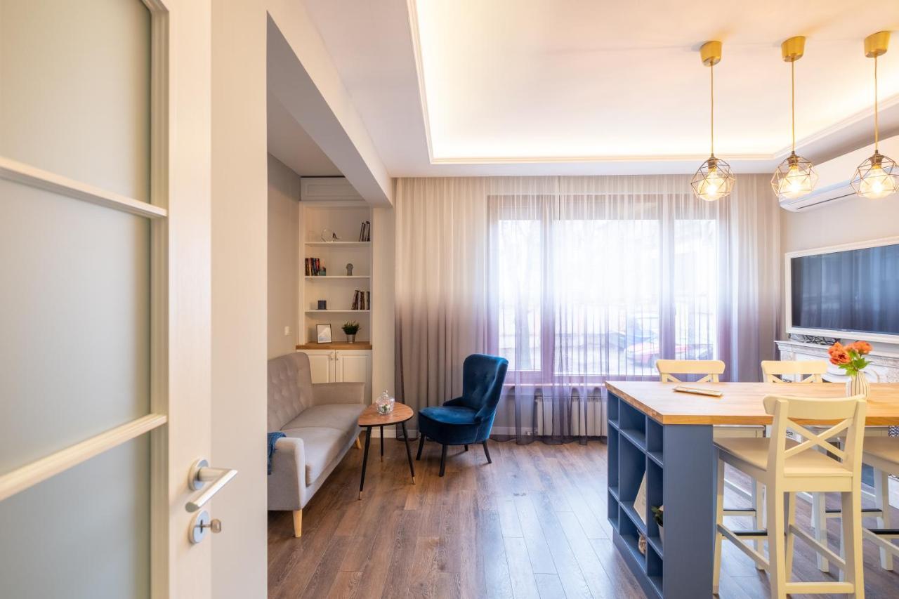 Designer & Cozy 2Bd Flat With A Parking In The City Center By Flat Mаnager София Экстерьер фото