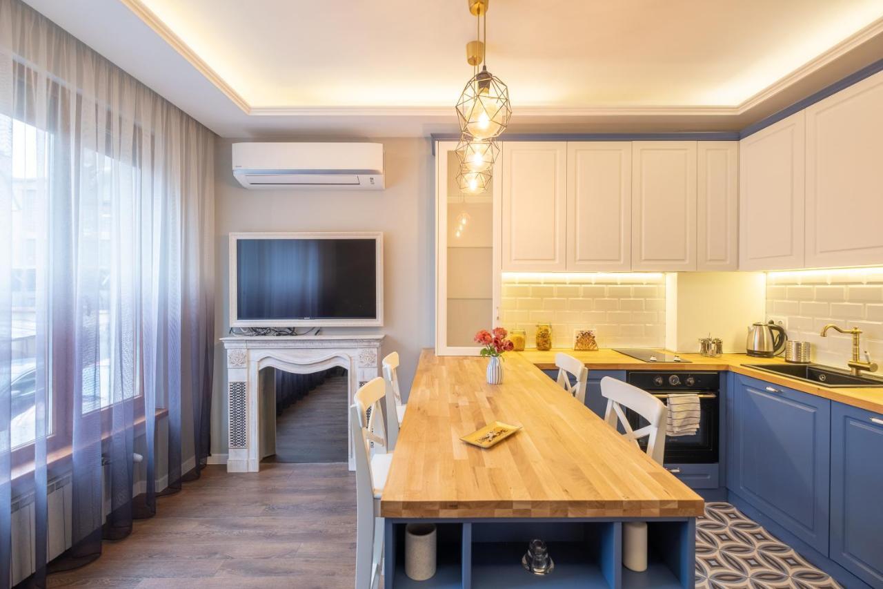 Designer & Cozy 2Bd Flat With A Parking In The City Center By Flat Mаnager София Экстерьер фото