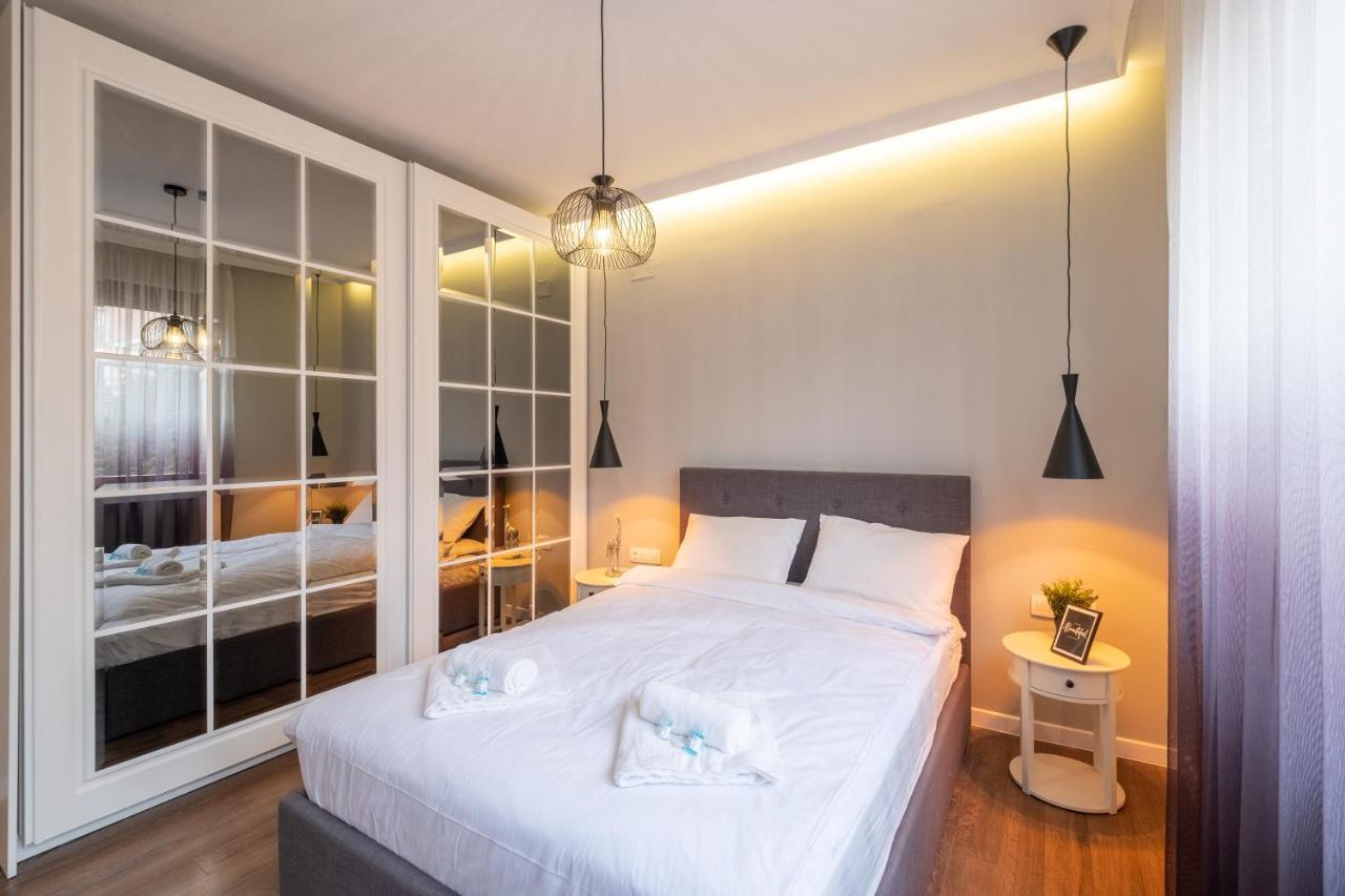 Designer & Cozy 2Bd Flat With A Parking In The City Center By Flat Mаnager София Экстерьер фото