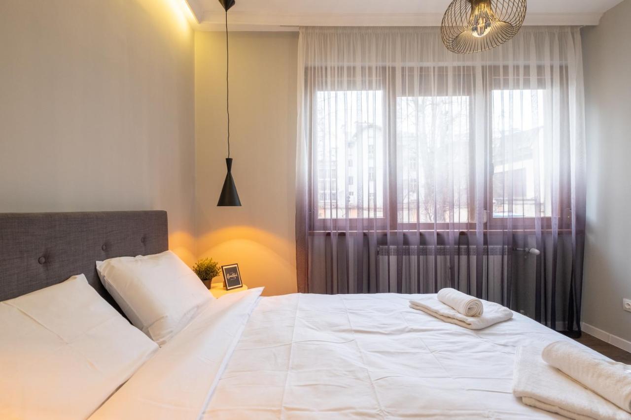 Designer & Cozy 2Bd Flat With A Parking In The City Center By Flat Mаnager София Экстерьер фото