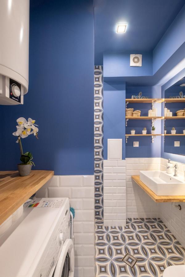 Designer & Cozy 2Bd Flat With A Parking In The City Center By Flat Mаnager София Экстерьер фото